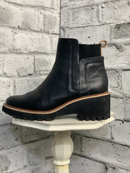 Dolce Vita Shoes - Dolce Vita Chelsea Boot 8.5 Black Leather Huey H20 Waterproof Chunky Heeled Sole